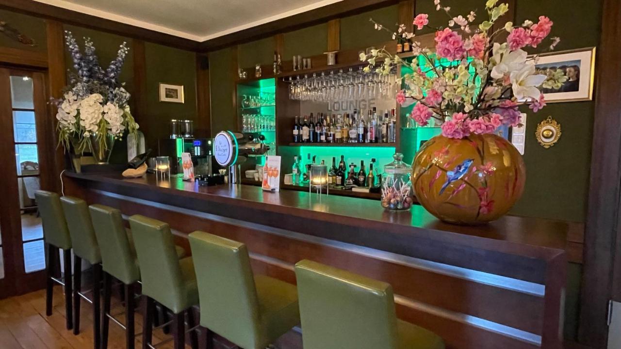 Boutique Hotel Restaurant Hollerather Hof Хелентал Екстериор снимка