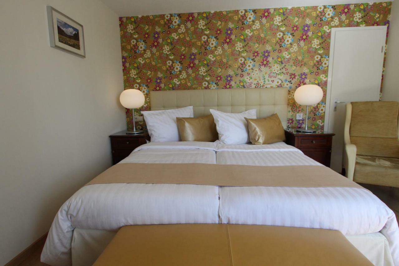 Boutique Hotel Restaurant Hollerather Hof Хелентал Екстериор снимка